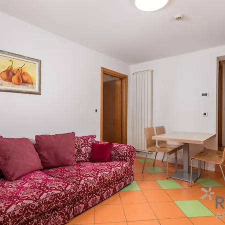 Apartment Rona Erea
