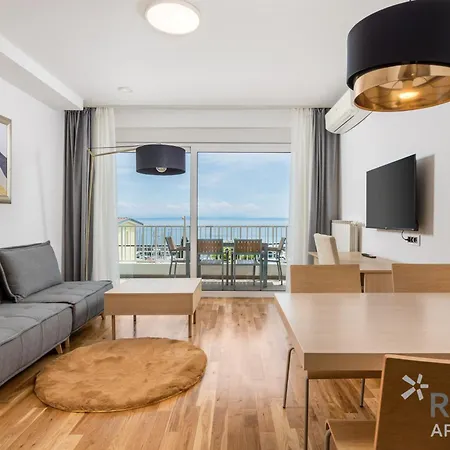 Rona Erea Apartment