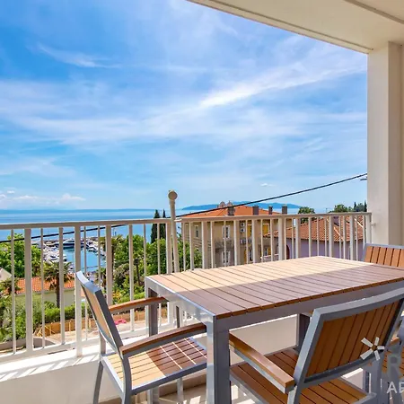 Rona Erea Apartment *