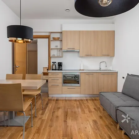 Rona Erea Apartment *