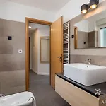 Rona Erea * Ičići
