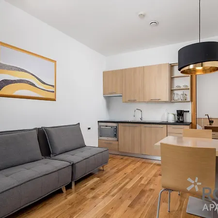 Rona Erea Apartmán *