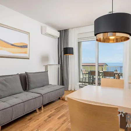 Rona Erea شقة Ičići