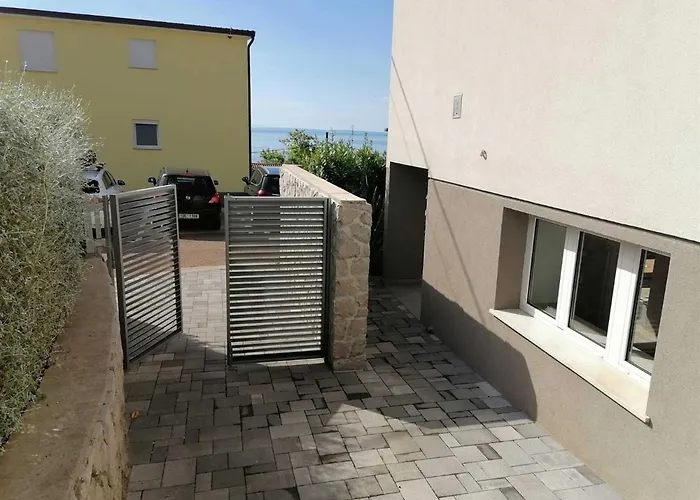 아파트 Rona Erea Ičići