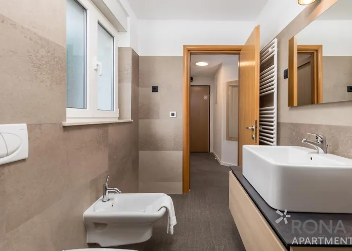 アパート Rona Erea Ičići